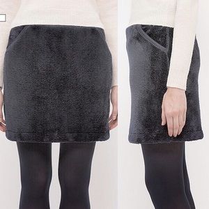 NWT Uniqlo Fluffy Fleece Skirt With Pockets Grey Soft Warm Fuzzy Teddy Mini Sz M